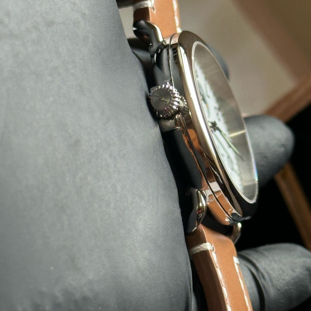 Shinola Detroit Runwell Stainless Steel Argonite-1069 Men’s 41mm Luxury Watch - Picture 8 of 13
